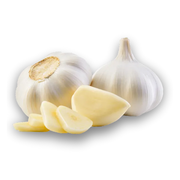 Cabeza de ajos frescos con dientes separados